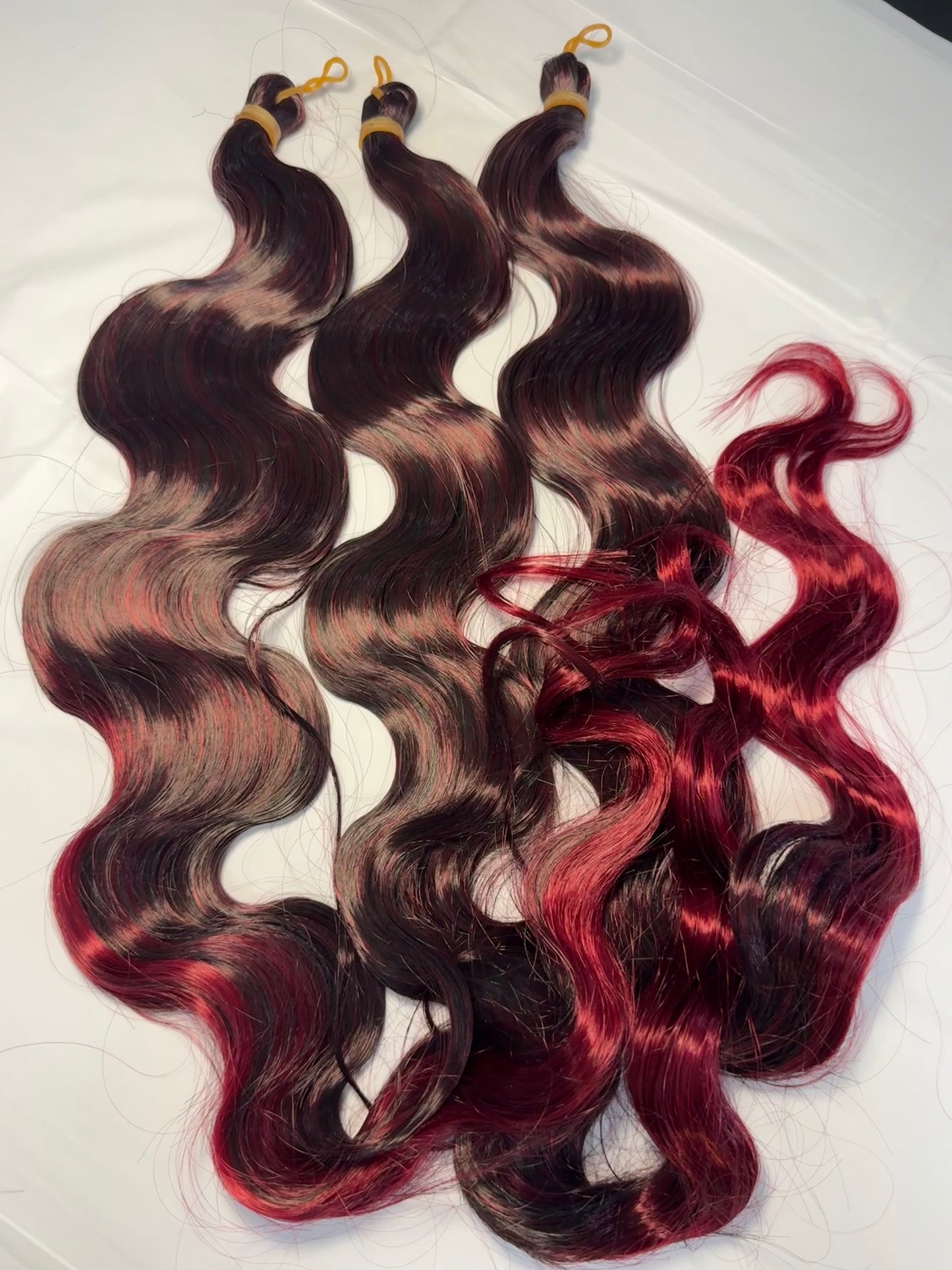 24" 100g Premium Body Wave (ombre burg)